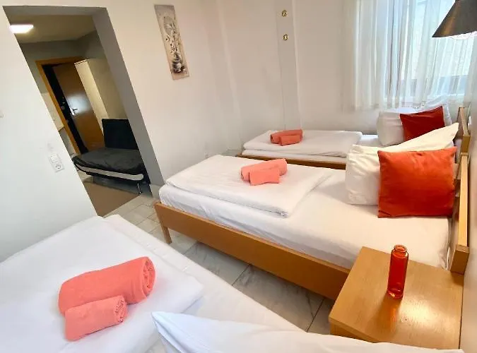 M-hotel 2* Stuttgart